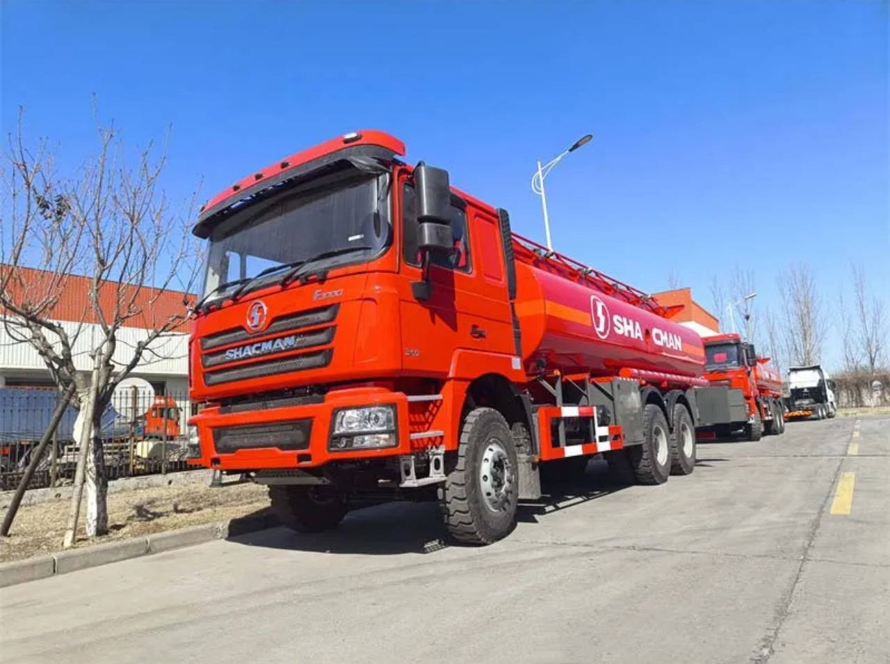 SHACMAN F3000 20000 Liters Fuel Tanker Truck (2)