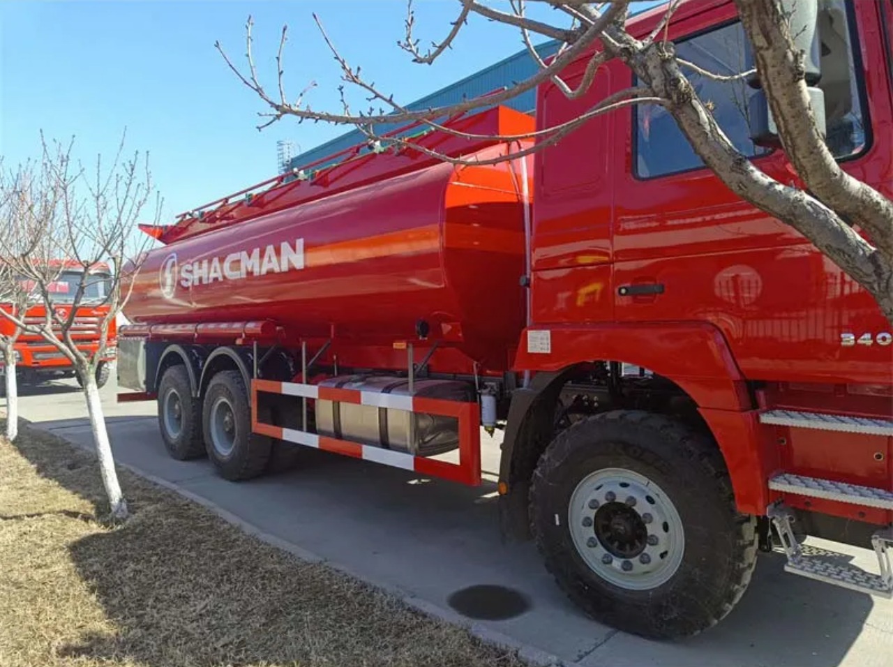SHACMAN F3000 20000 Liters Fuel Tanker Truck (6)