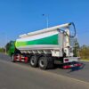 SHACMAN F3000 30 CBM Pneumatic Tank Truck (4)