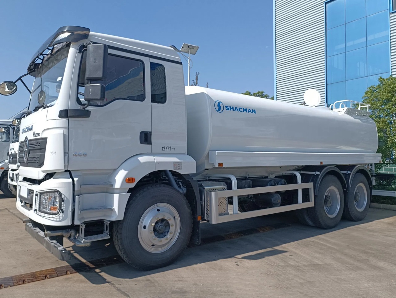 SHACMAN H3000 20 CBM Water Tanker Truck (3)