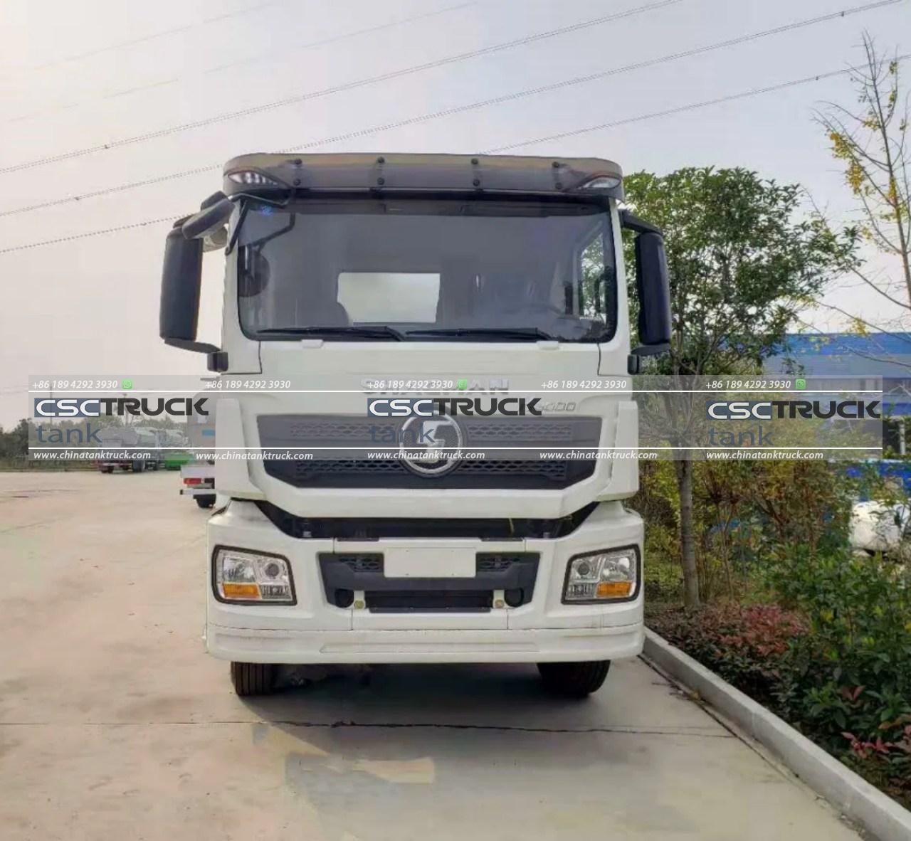 SHACMAN H3000 22 CBM Oil Tank Refueling Truck (2) SHACMAN H3000 22 CBM Oil Tank Refueling Truck (2)