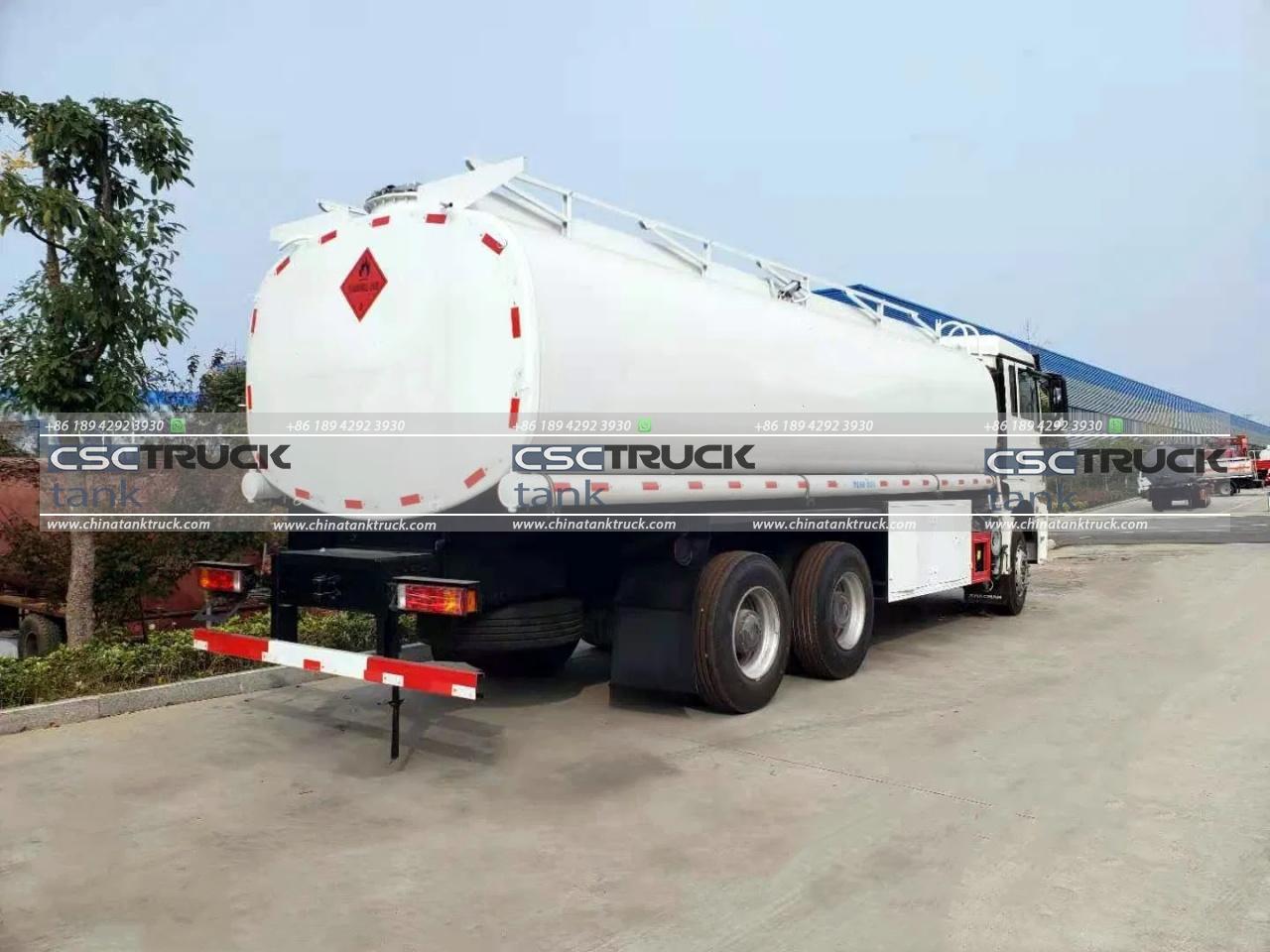 SHACMAN H3000 22 CBM Oil Tank Refueling Truck (4) SHACMAN H3000 22 CBM Oil Tank Refueling Truck (4)