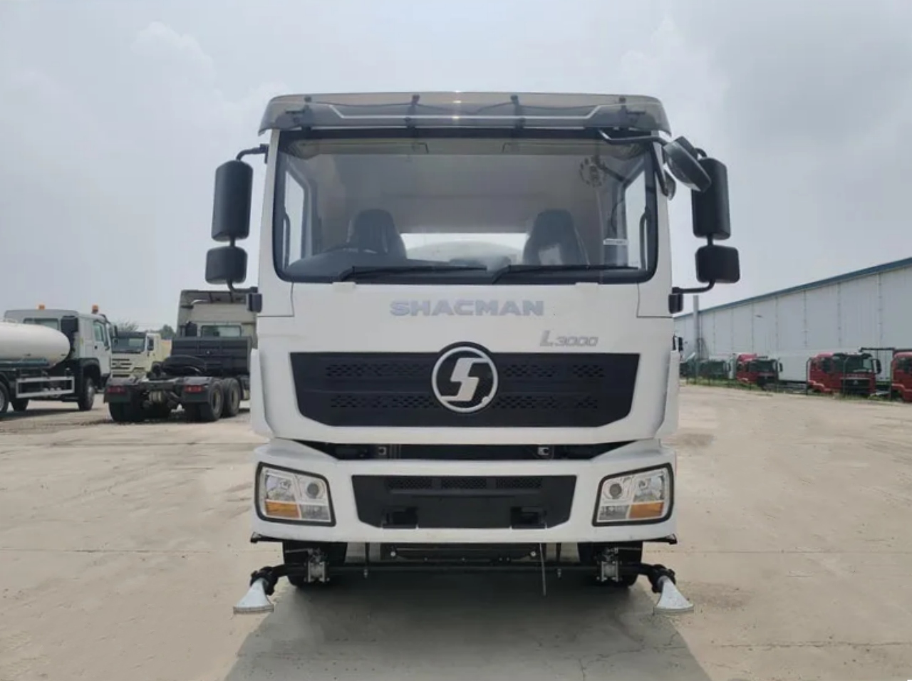 SHACMAN L3000 10000 Liters Water Truck (2) SHACMAN L3000 10000 Liters Water Truck (2)