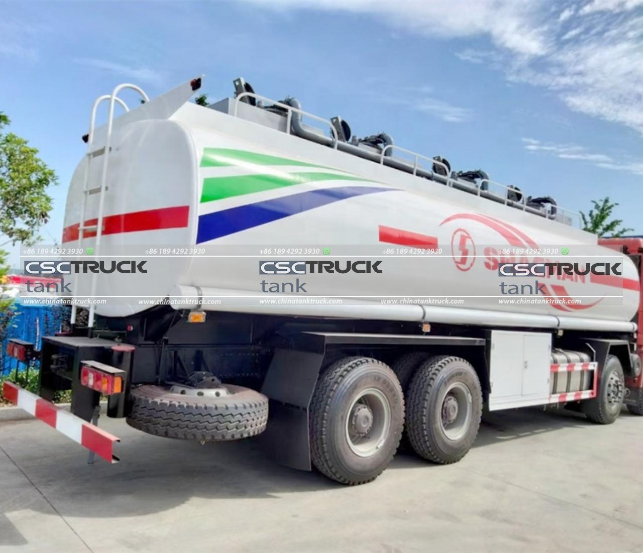 SHACMAN X3000 32000 Liters Fuel Tank Lorry (2)