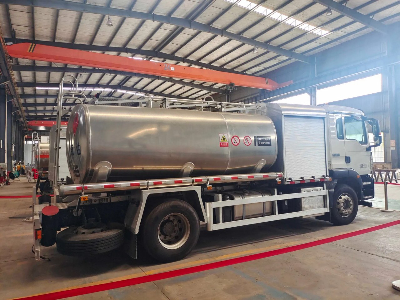 SITRAK 12000 Liters Jet A1 Aircraft Refueller (5)