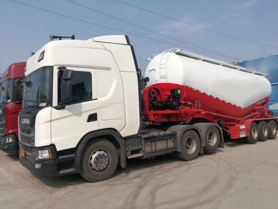 Scania 30Ton Payload Pneumatic Tank Truck, the Choice for Economic Efficiency and High Profits! (3)