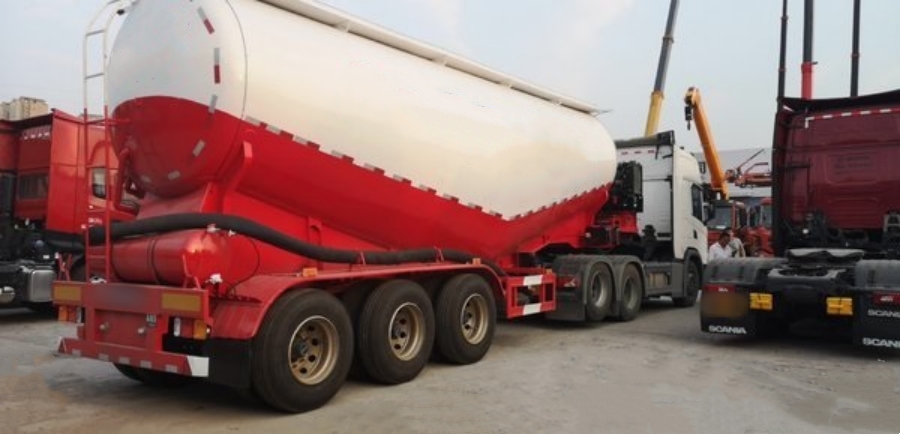 Scania 30Ton Payload Pneumatic Tank Truck, the Choice for Economic Efficiency and High Profits! (5)