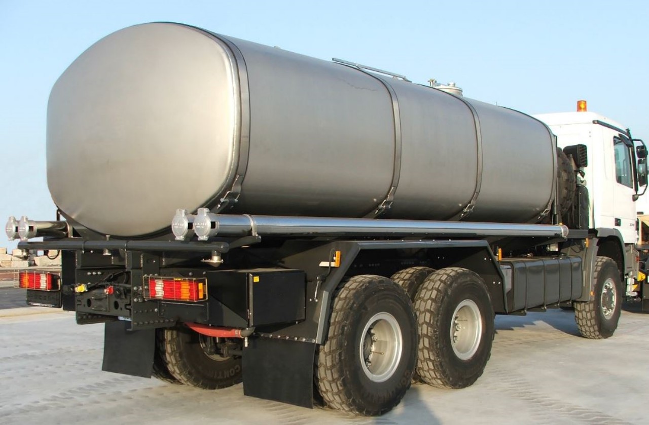 Stainless Steel Tank Truck (2)