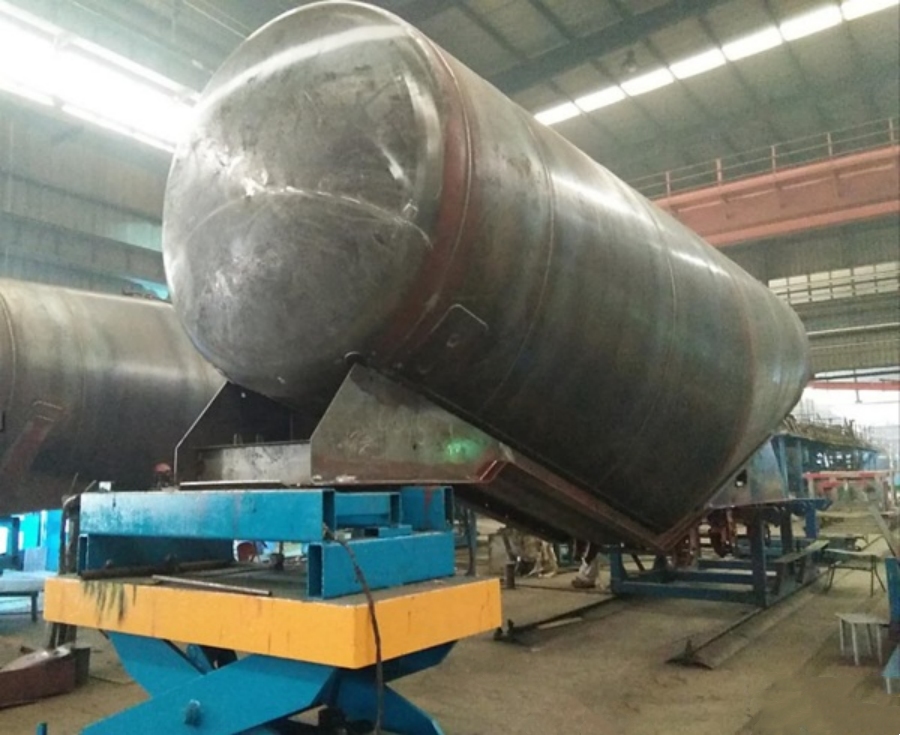 The Design and Manufacturing Process of a Pneumatic Tank Semi-Trailer (7)