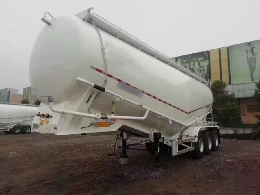 The Design and Manufacturing Process of a Pneumatic Tank Semi-Trailer