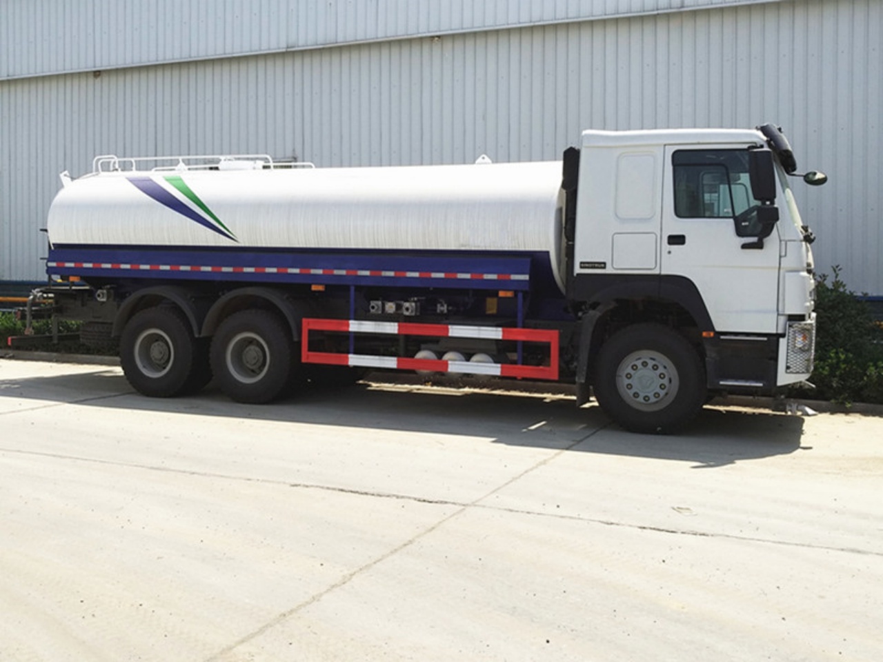 Water Bowser Truck (2)