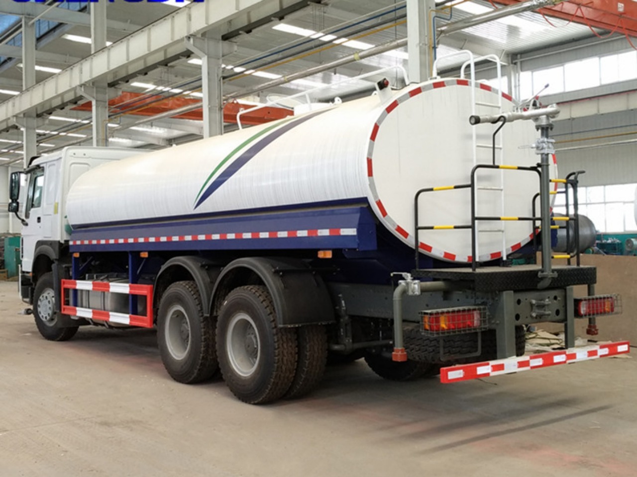 Water Bowser Truck (3)