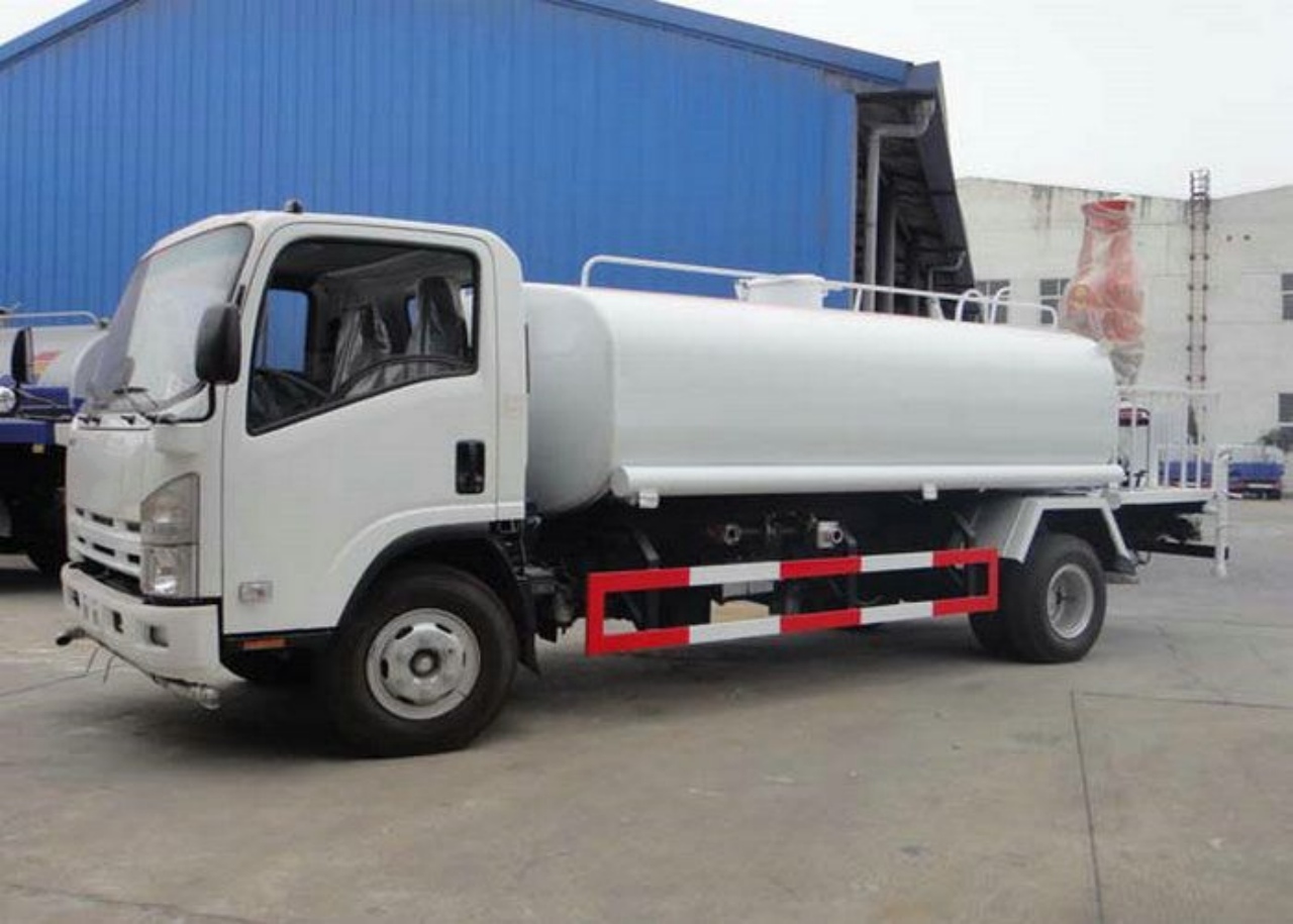 Water Bowser Truck