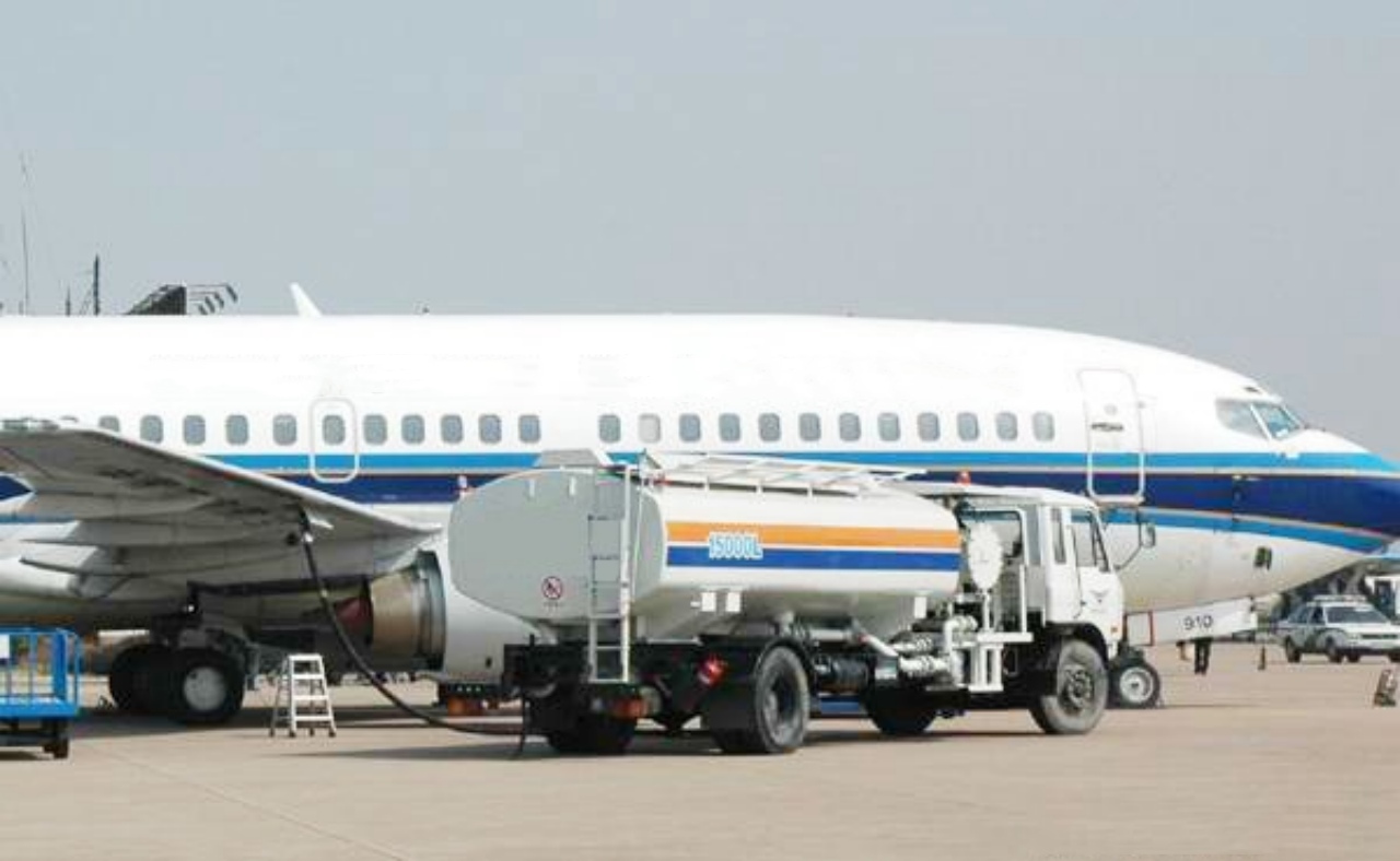 What Exactly Makes Aircraft Refuellers Different